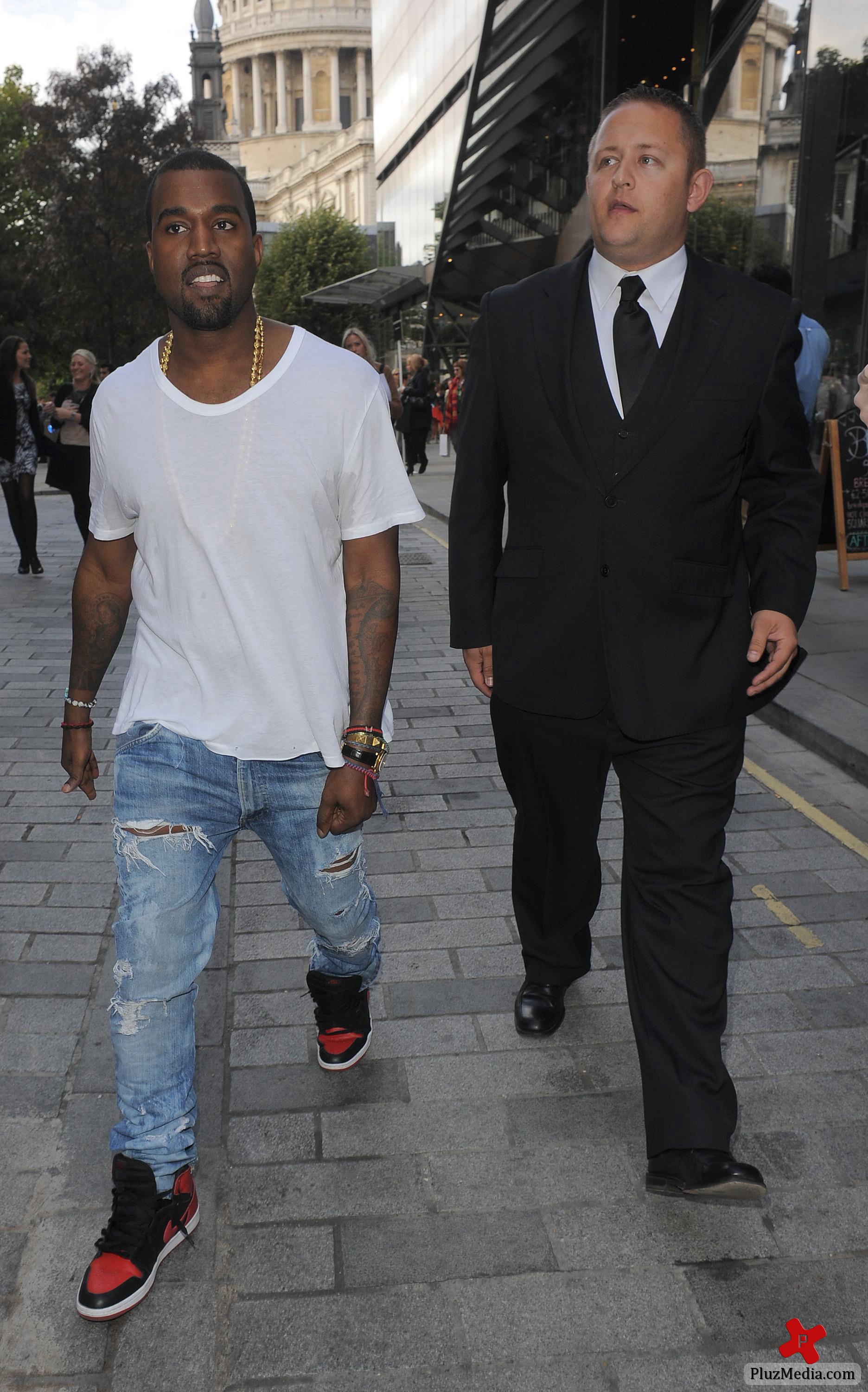 Kanye West - London Fashion Week Spring Summer 2012 - Christopher Kane - Outside | Picture 82263